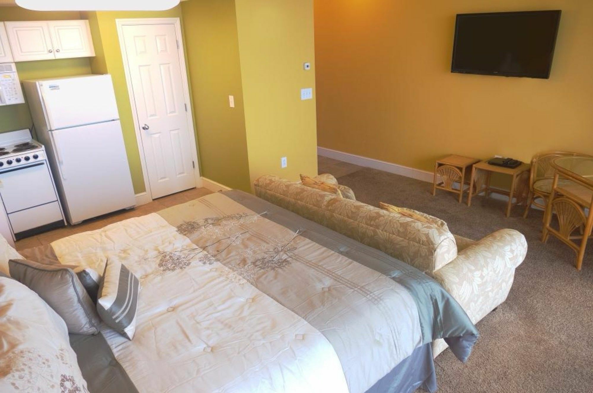 Hotel Majestic By Royal American Getaways Panama City Beach