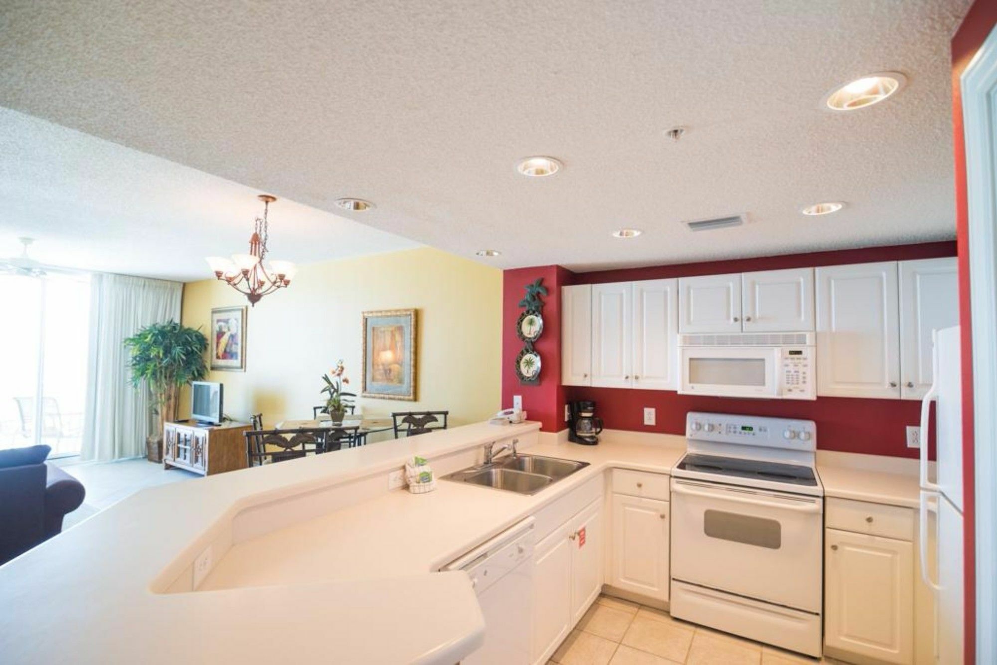 Majestic By Royal American Getaways 3*